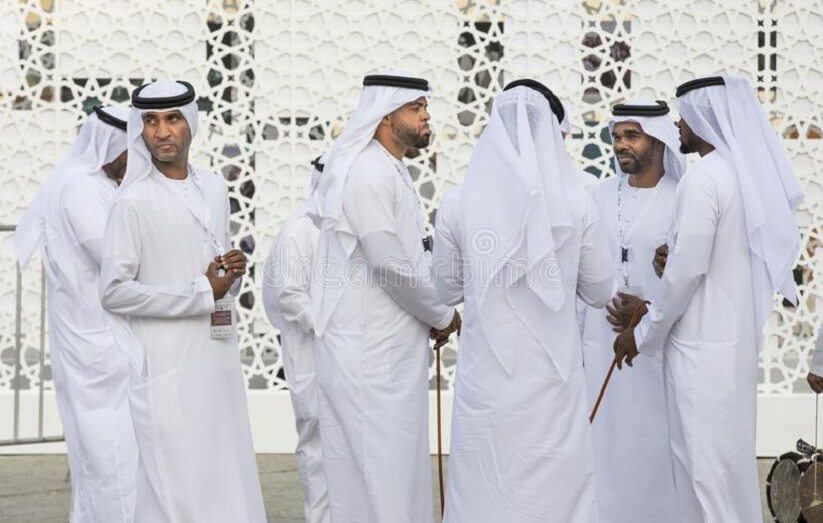 traditional uae clothing